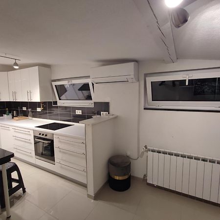 Apartmani Vijecnica SJJ Exterior foto